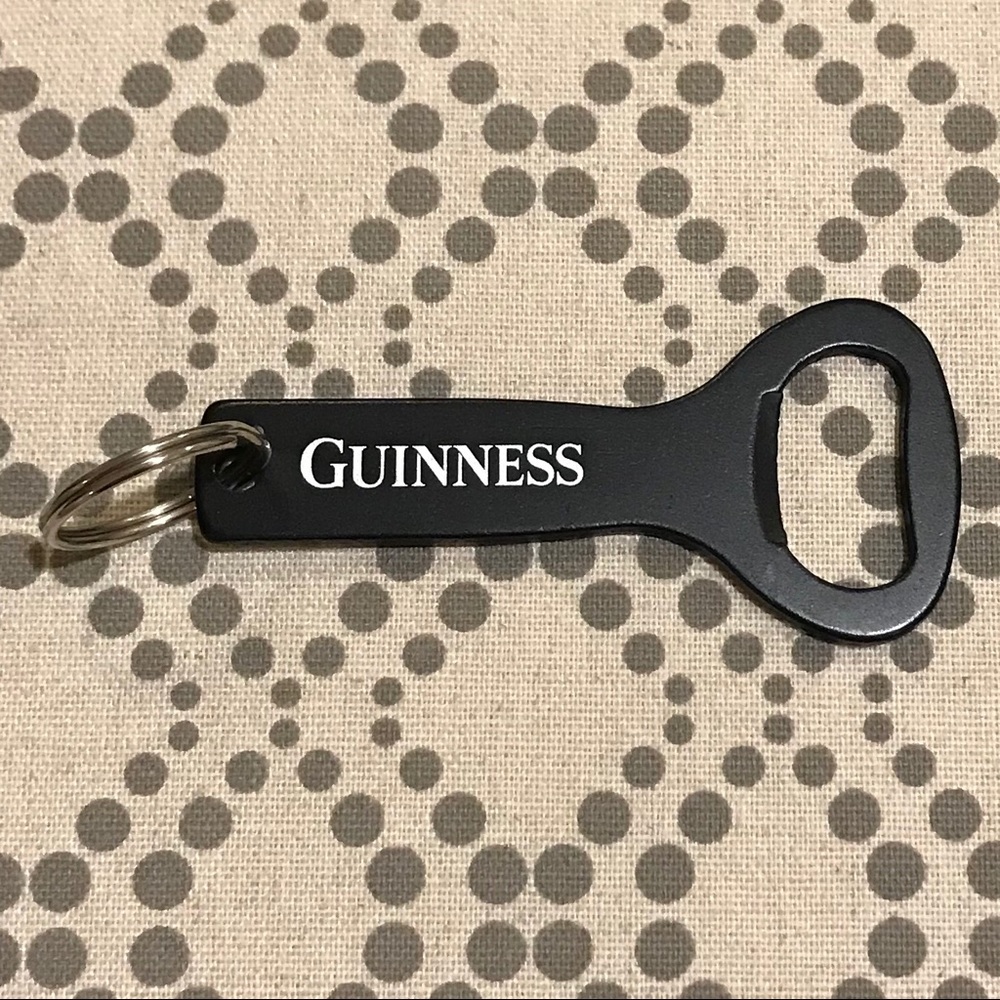 Take 40% Off  ☘️ 2 Guinness Bottle Opener Keychains NWOT ☘️ - Picture 4 of 8